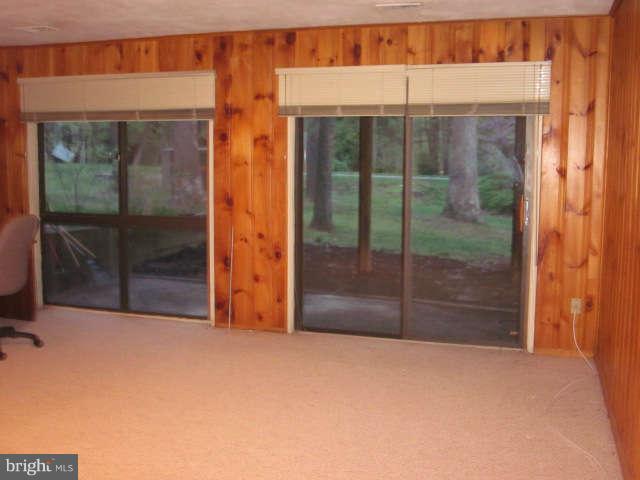 1553 Scandia Circle Reston, VA 20190 - Photo 16 of 18 Lower Level Very Bright