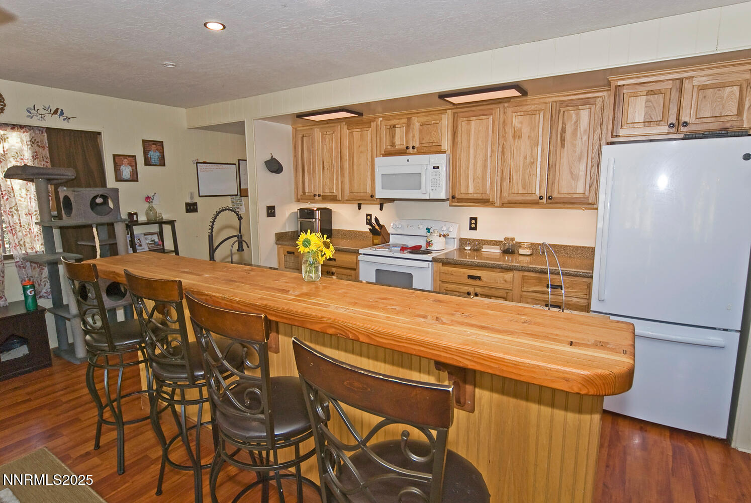 555 Pleasant Valley Road Markleeville, CA 96120 - Photo 14 of 36 555 Pleasant Valley Rd-large-013-002-Kit