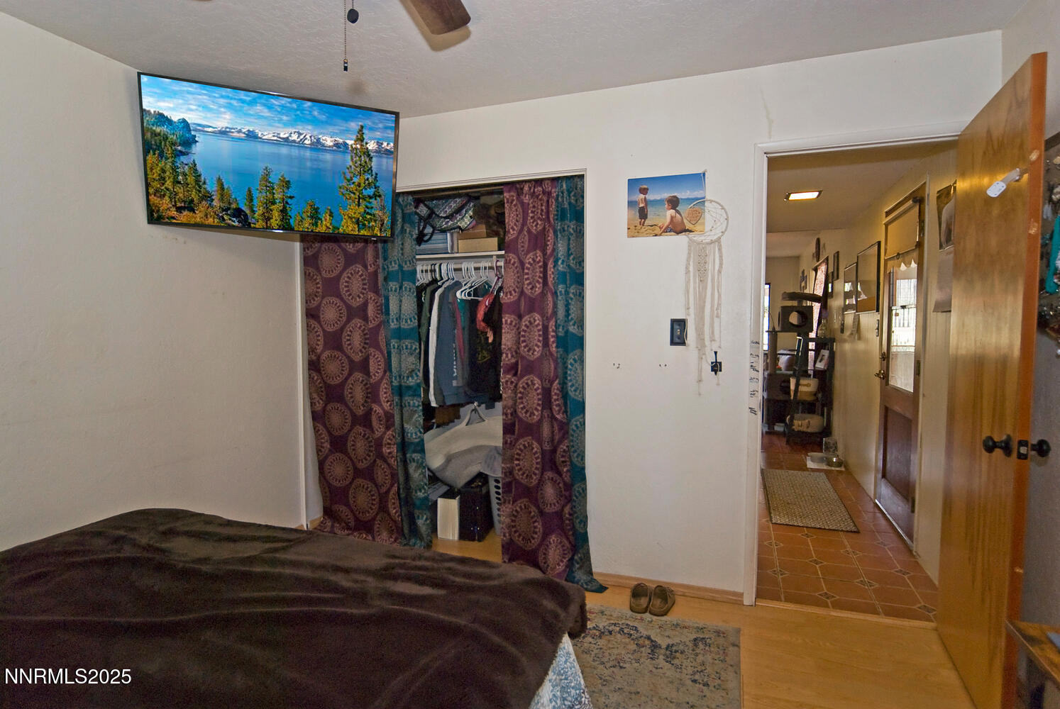 555 Pleasant Valley Road Markleeville, CA 96120 - Photo 22 of 36 555 Pleasant Valley Rd-large-022-018-Bed