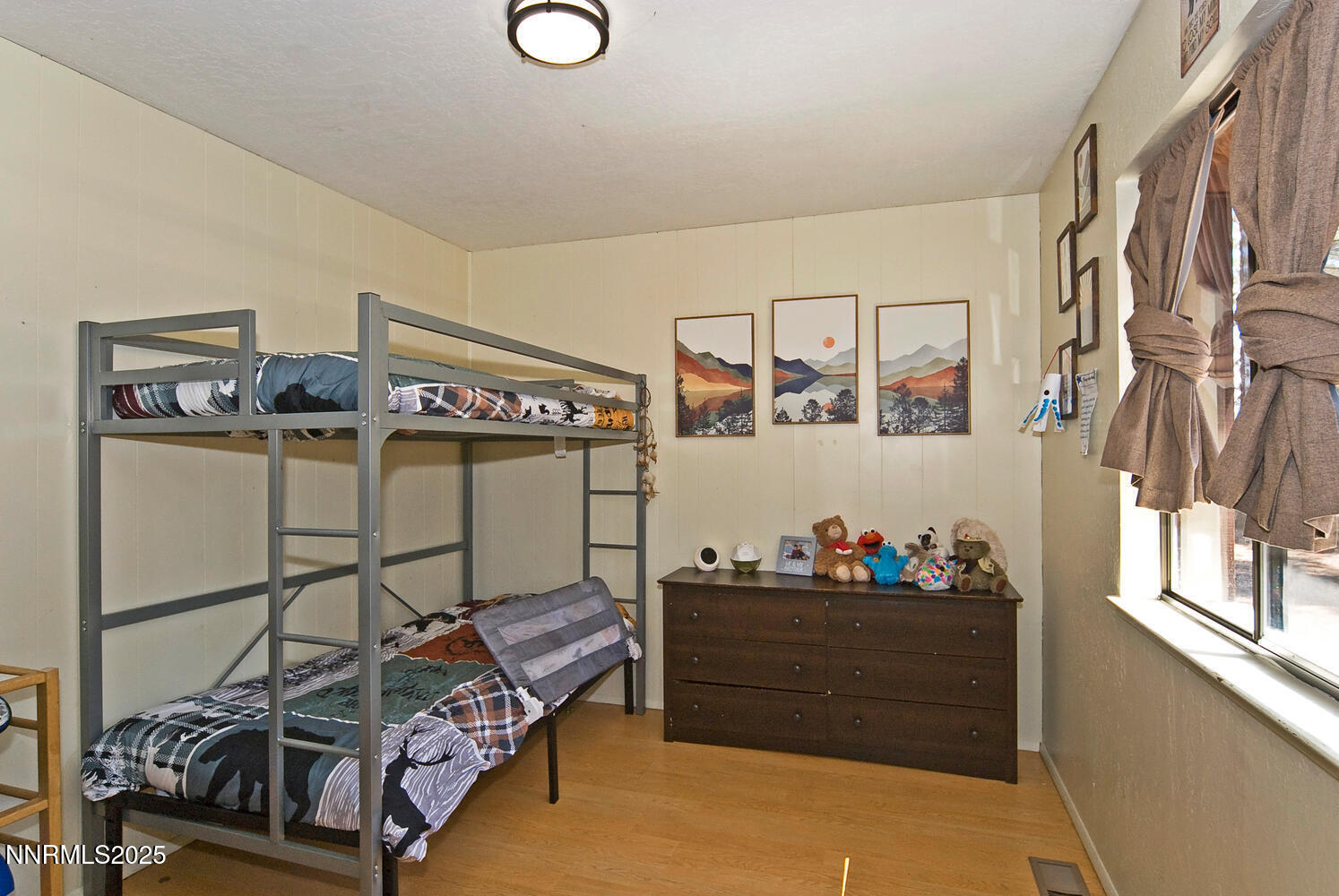 555 Pleasant Valley Road Markleeville, CA 96120 - Photo 25 of 36 555 Pleasant Valley Rd-large-024-004-Bed