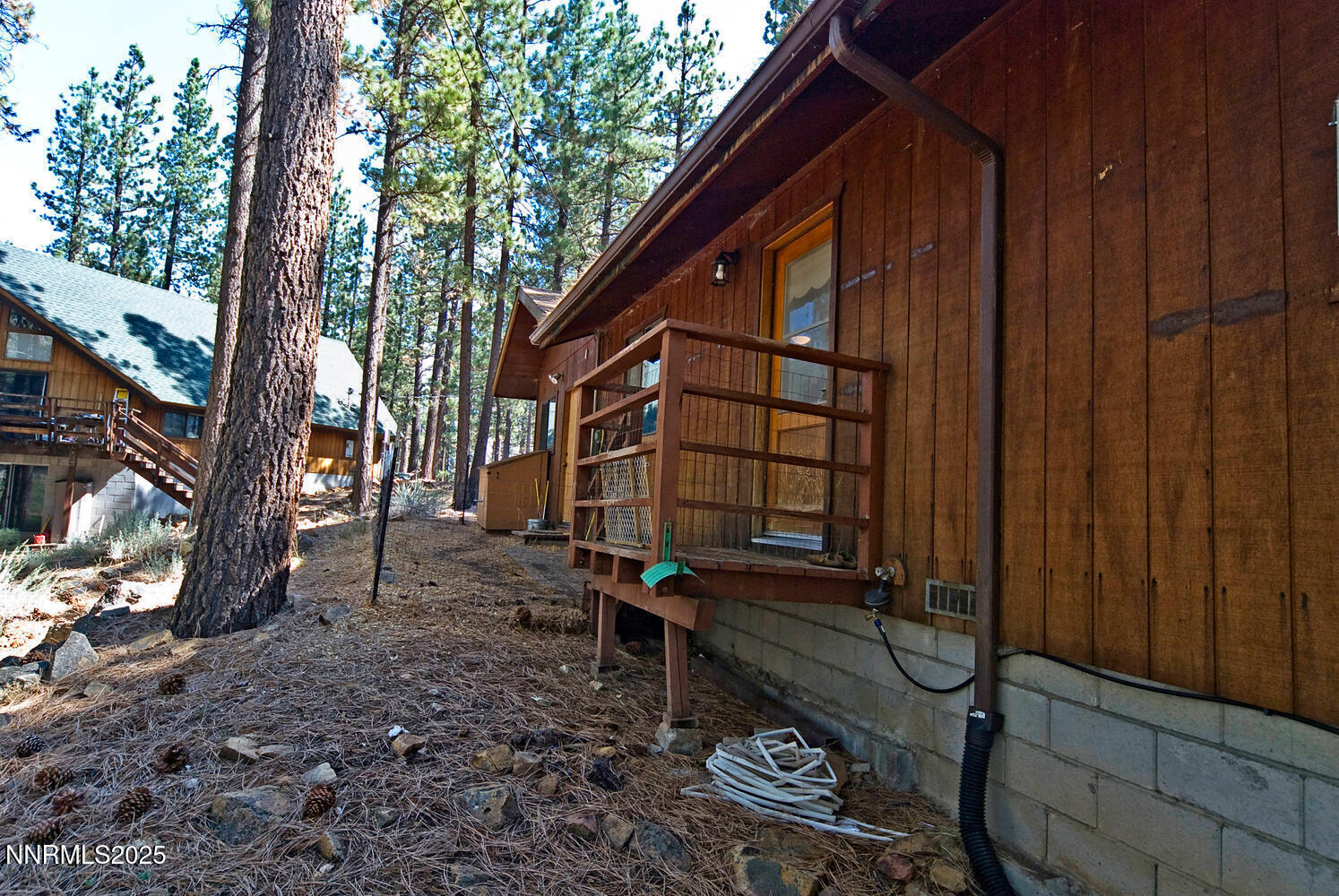 555 Pleasant Valley Road Markleeville, CA 96120 - Photo 27 of 36 555 Pleasant Valley Rd-large-029-014-Sid