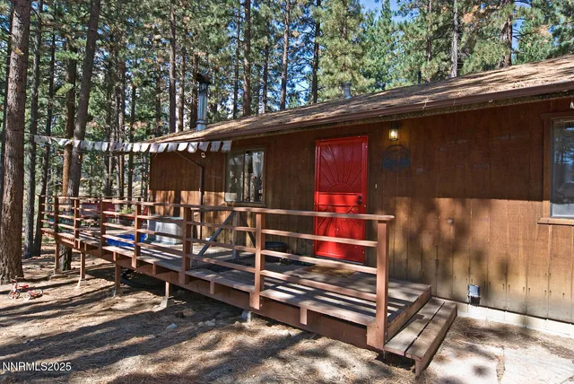 $329,000 | 555 Pleasant Valley Road, Markleeville, CA 96120