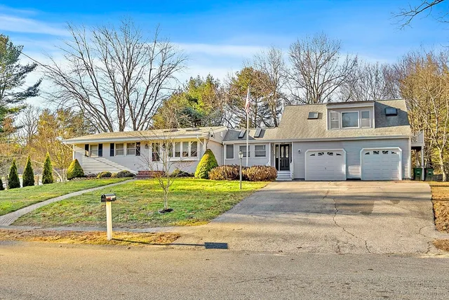 $719,900 | 8 Quaker Circle, Pembroke, MA 02359