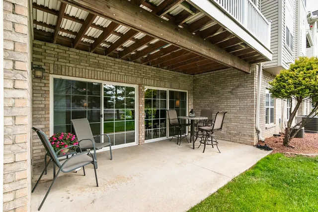 $445,000 | W11549 Island View Court, Lodi, WI 53555