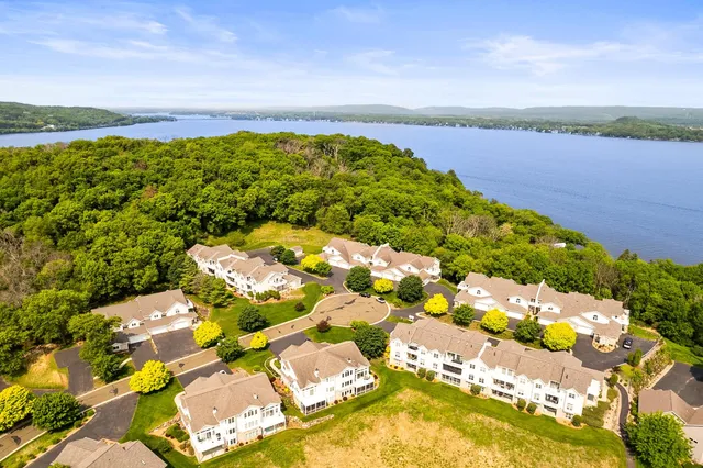 $445,000 | W11549 Island View Court, Lodi, WI 53555