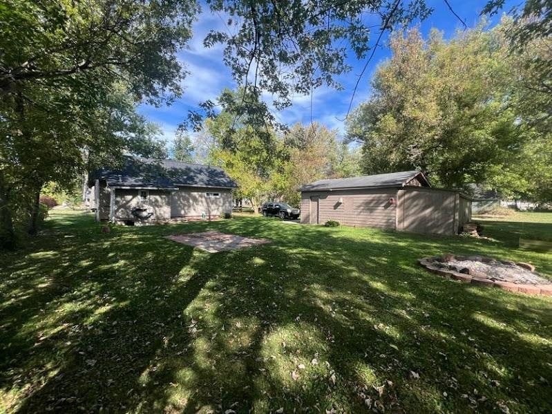6088 Lapeer Road Burton, MI 48509 - Photo 11 of 24 50190465-2e71d188-7ef5-4f54-bf15-fcbdef440fec.JPG