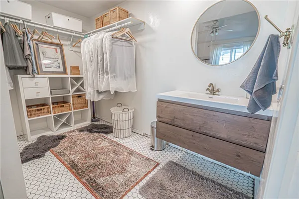 $420,000 | 2402 Pleasant Way, Unit H, Thousand Oaks, CA 91362