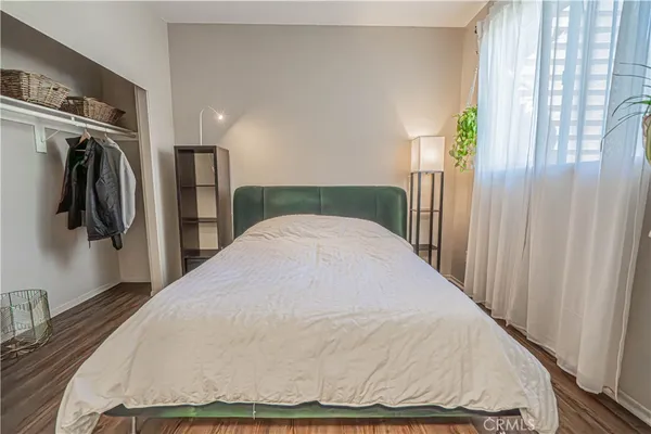 $420,000 | 2402 Pleasant Way, Unit H, Thousand Oaks, CA 91362