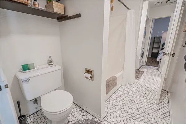 $420,000 | 2402 Pleasant Way, Unit H, Thousand Oaks, CA 91362