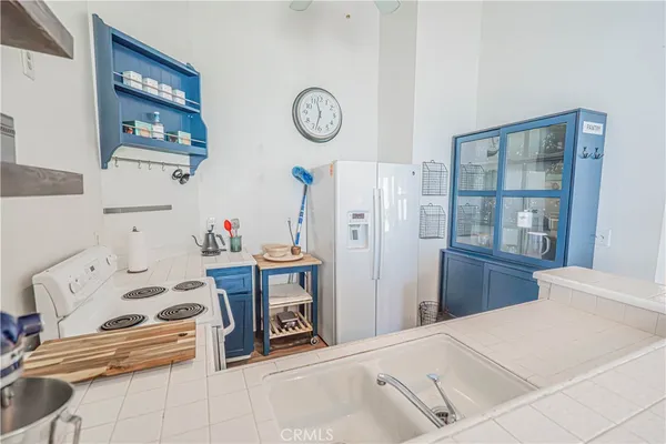 $420,000 | 2402 Pleasant Way, Unit H, Thousand Oaks, CA 91362