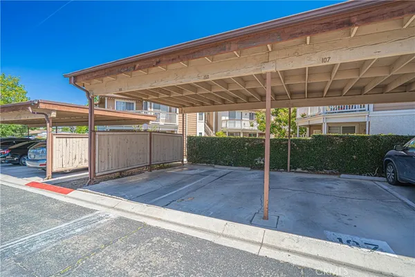 $420,000 | 2402 Pleasant Way, Unit H, Thousand Oaks, CA 91362