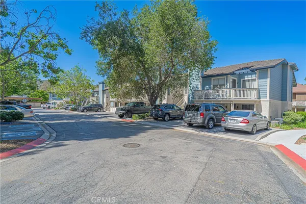 $420,000 | 2402 Pleasant Way, Unit H, Thousand Oaks, CA 91362