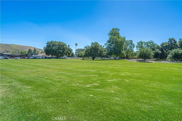 $420,000 | 2402 Pleasant Way, Unit H, Thousand Oaks, CA 91362