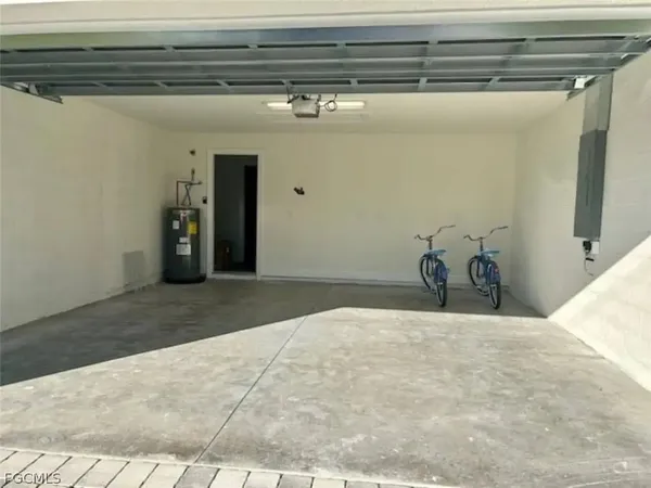 $3,000 | 3462 Northeast 10th Place, Cape Coral, FL 33909