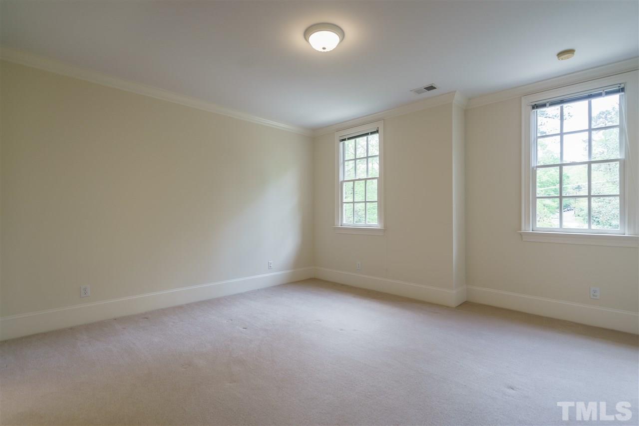 400 Scotland Street Raleigh, NC 27609 - Photo 14 of 25