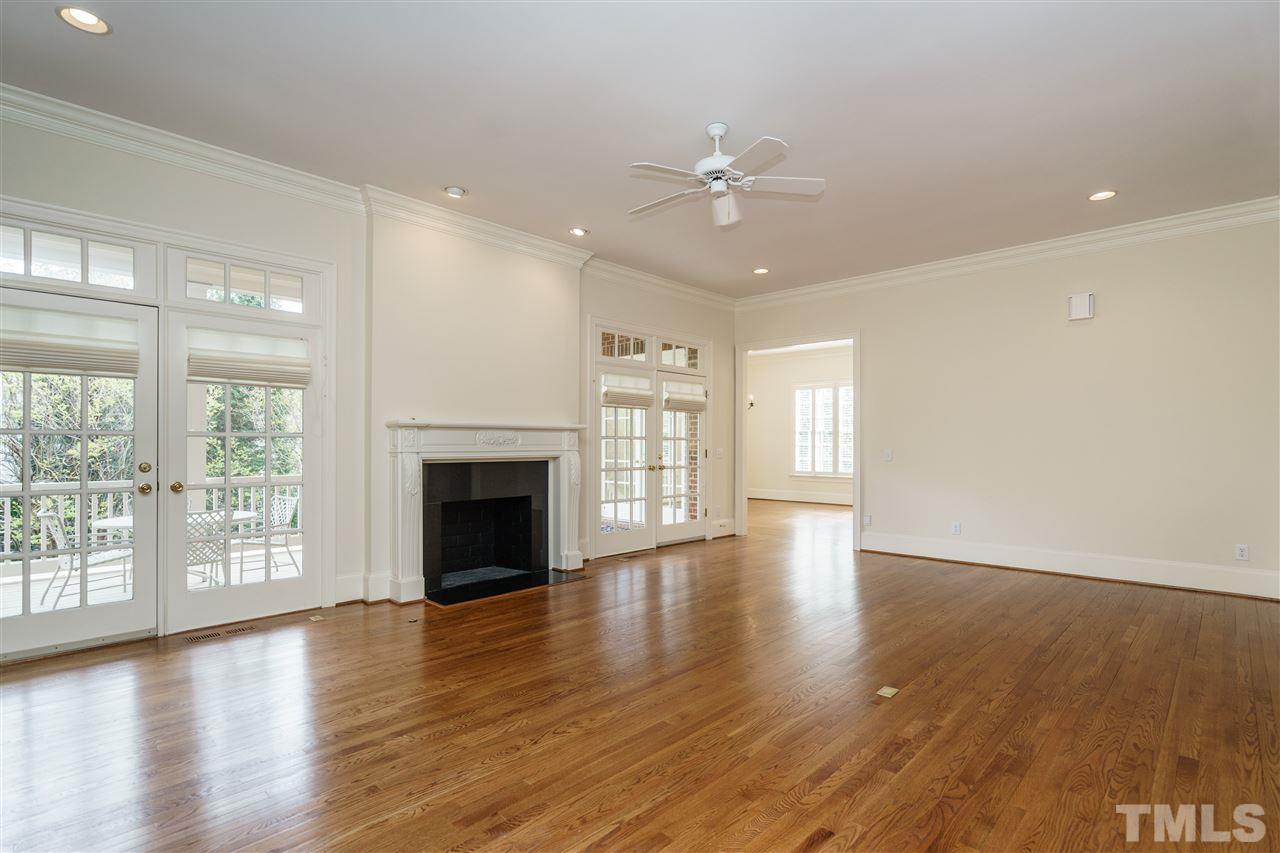 400 Scotland Street Raleigh, NC 27609 - Photo 7 of 25