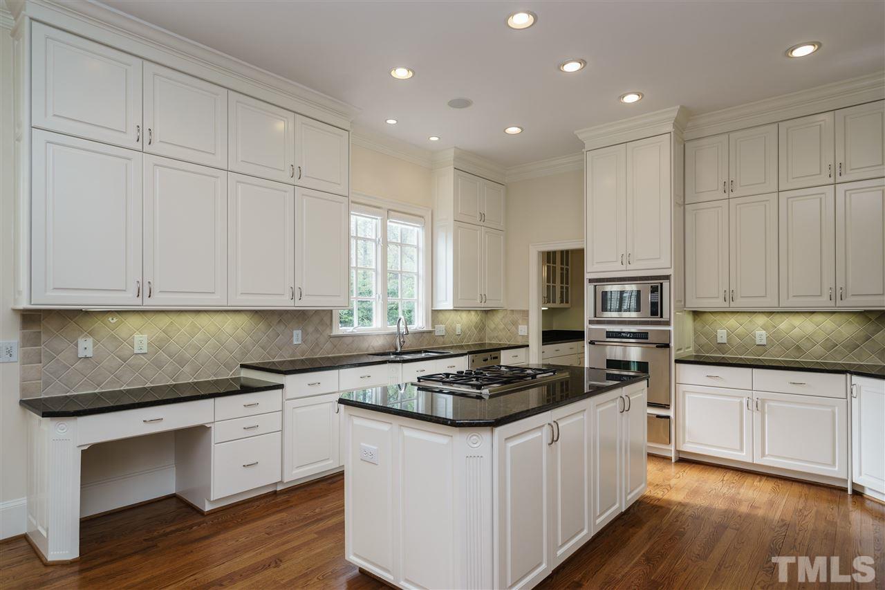 400 Scotland Street Raleigh, NC 27609 - Photo 9 of 25
