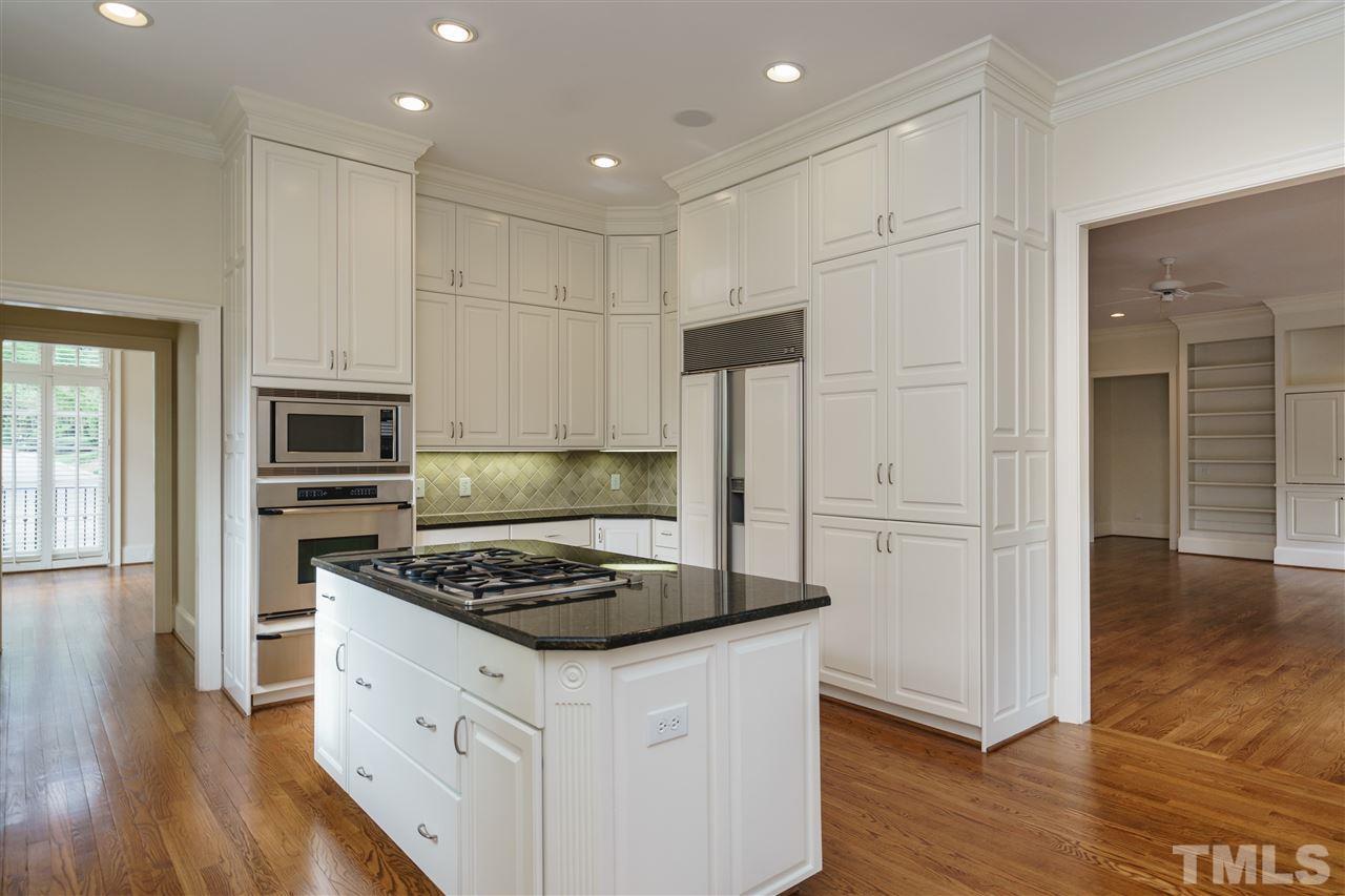 400 Scotland Street Raleigh, NC 27609 - Photo 10 of 25