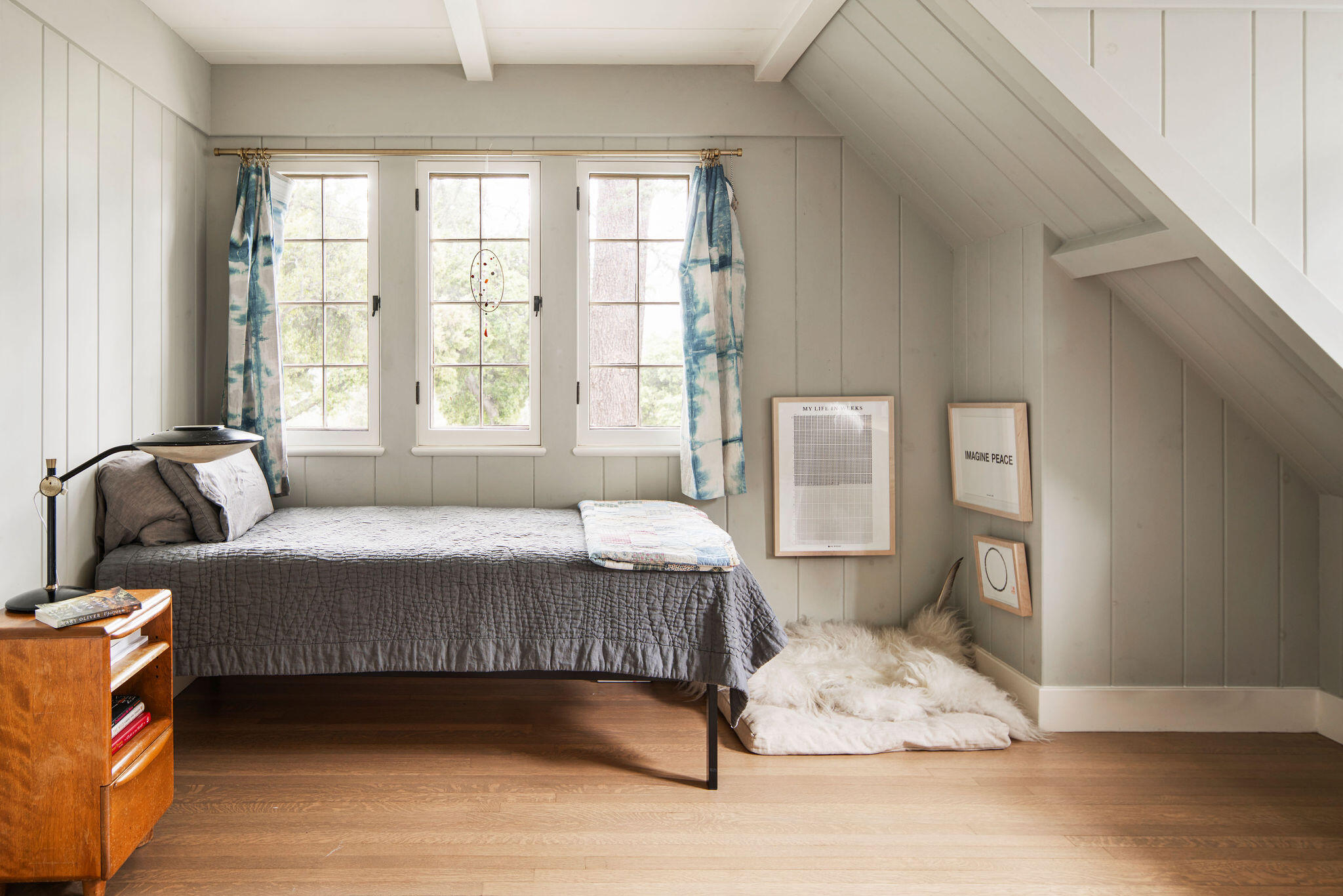 0 San Antonio Street Ojai, CA 93023 - Photo 28 of 73 a bedroom with a bed and window