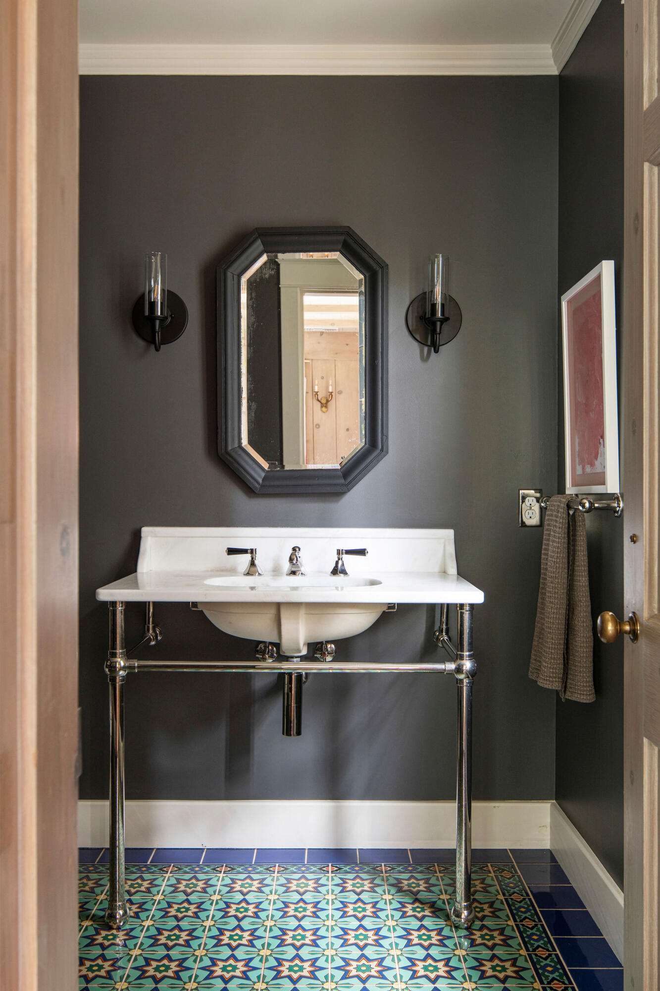 0 San Antonio Street Ojai, CA 93023 - Photo 29 of 73 a bathroom with a sink and a mirror