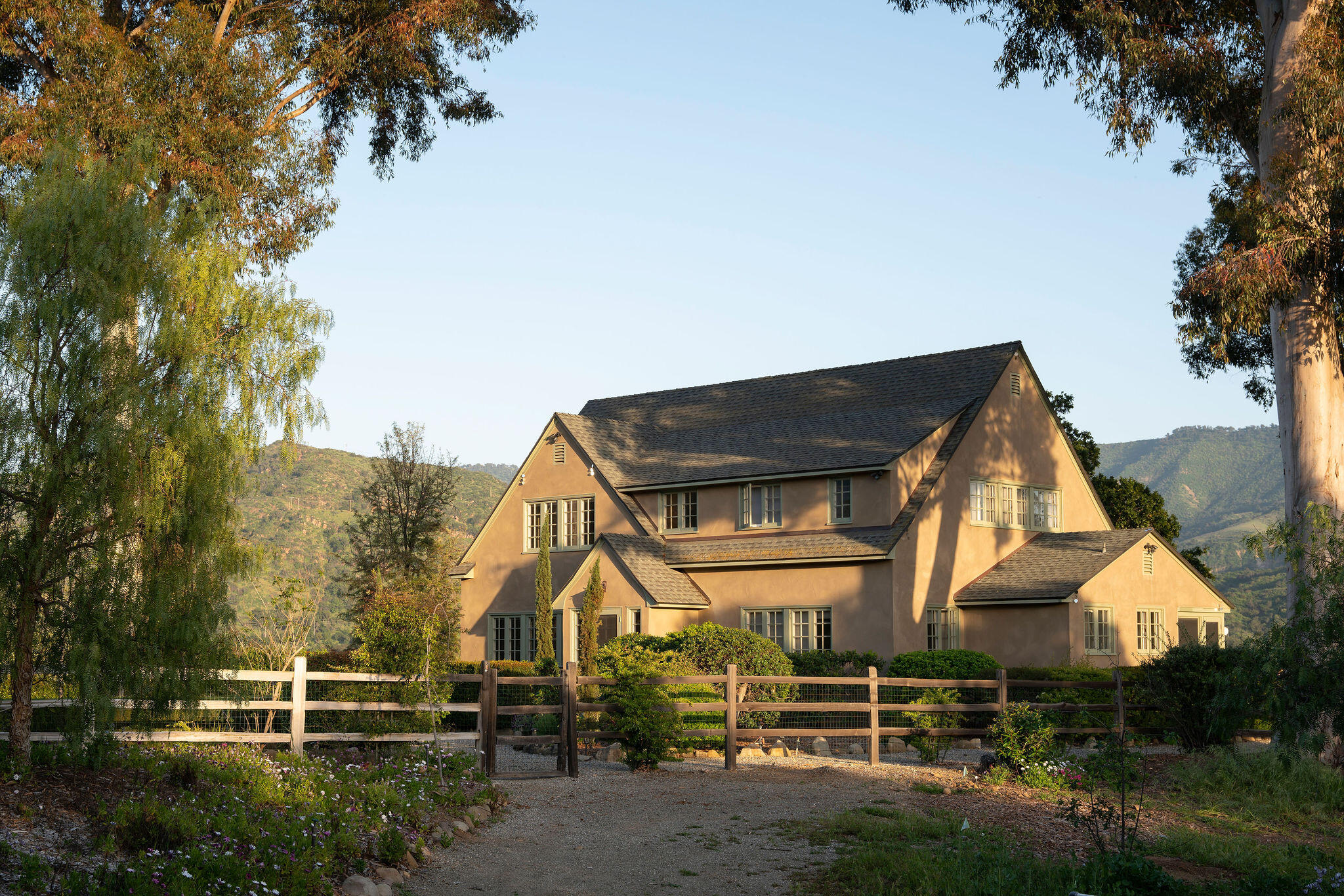 0 San Antonio Street Ojai, CA 93023 - Photo 41 of 73 a view of a house with a yard