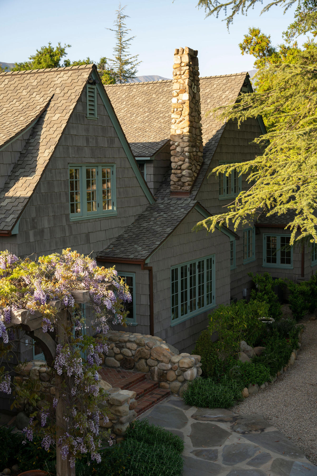 0 San Antonio Street Ojai, CA 93023 - Photo 10 of 73 a front view of a house with a yard