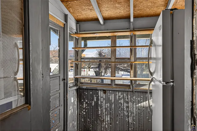 $104,900 | 904 Southwest Jewell Avenue, Topeka, KS 66606