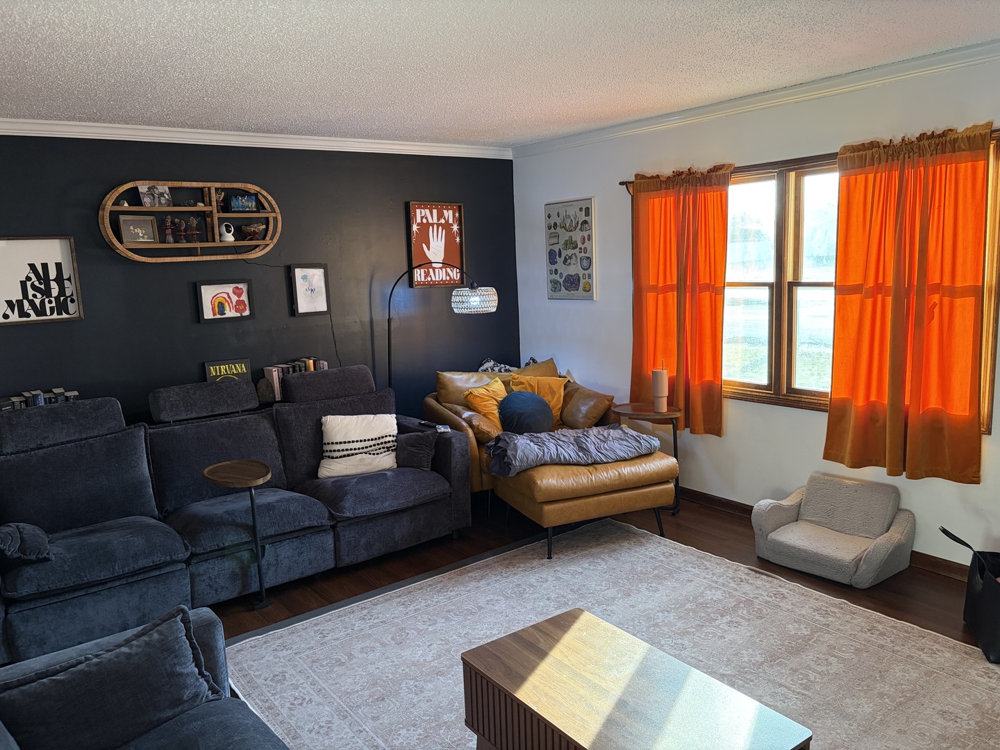 66 Holiday Drive Clinton, IL 61727 - Photo 4 of 43 a living room with furniture and a window
