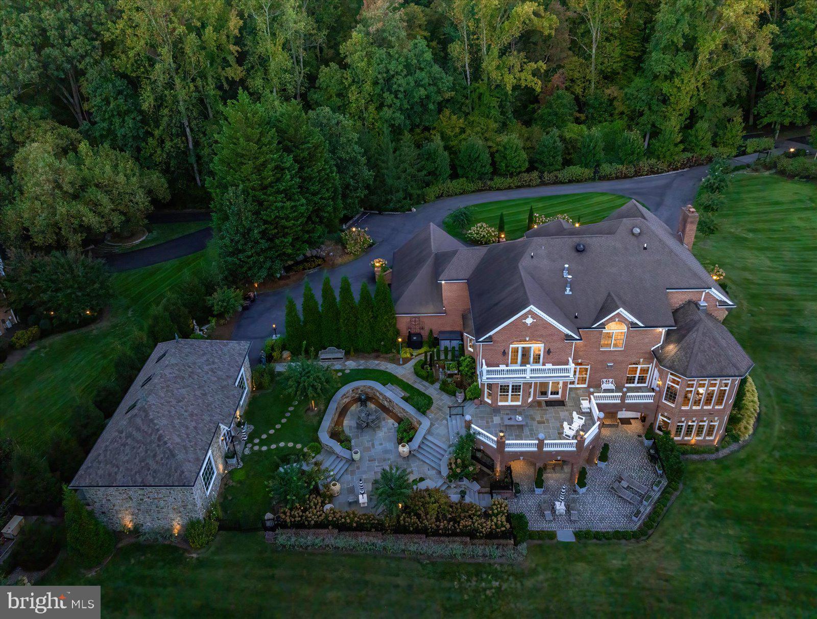17 Perder Lane Edgewater, MD 21037 - Photo 79 of 115 an aerial view of a house
