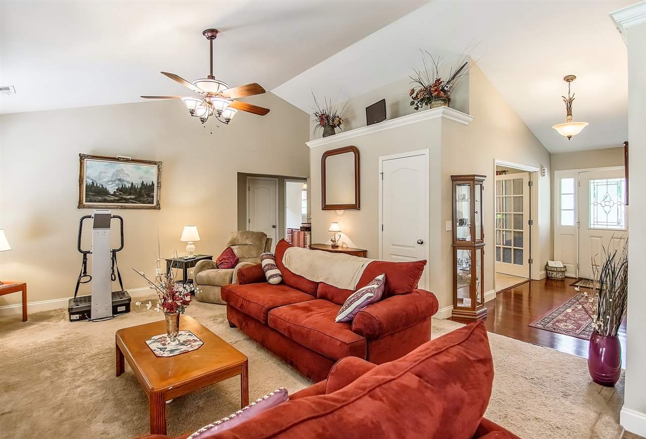 319 Bobo Road Wellford, SC 29385 - Photo 7 of 24 Gallery Image 7