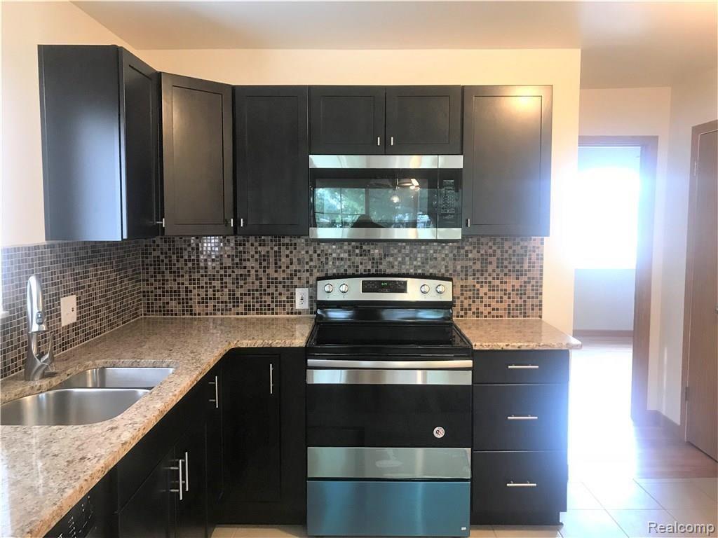 29374 Hoover Road, Unit 5 Warren, MI 48093 - Photo 7 of 24