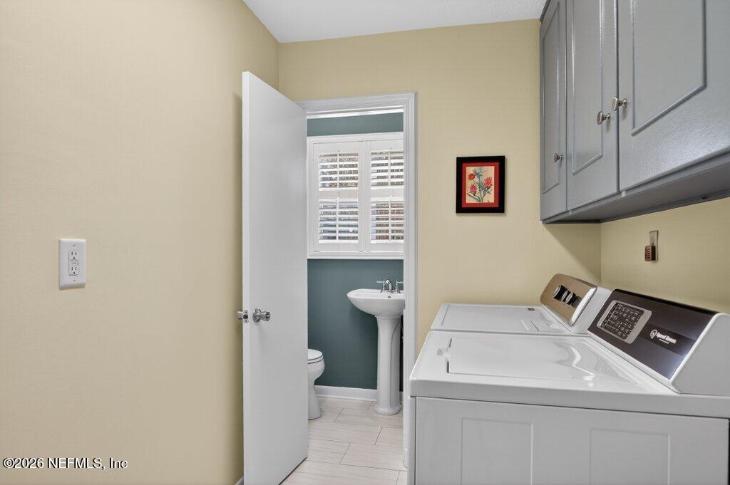8349 Kim Road Jacksonville, FL 32217 - Photo 53 of 73 Bath 3 entrance