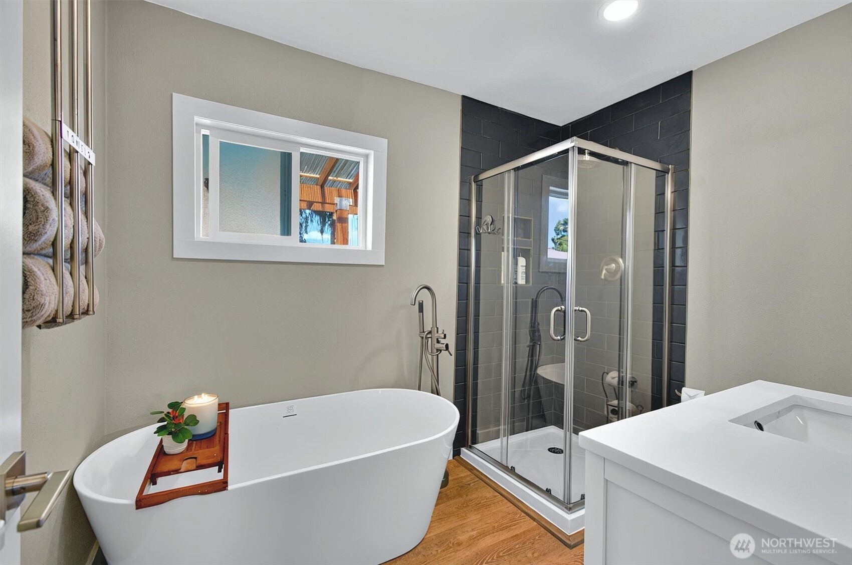 3330 Olive Way Longview, WA 98632 - Photo 13 of 32