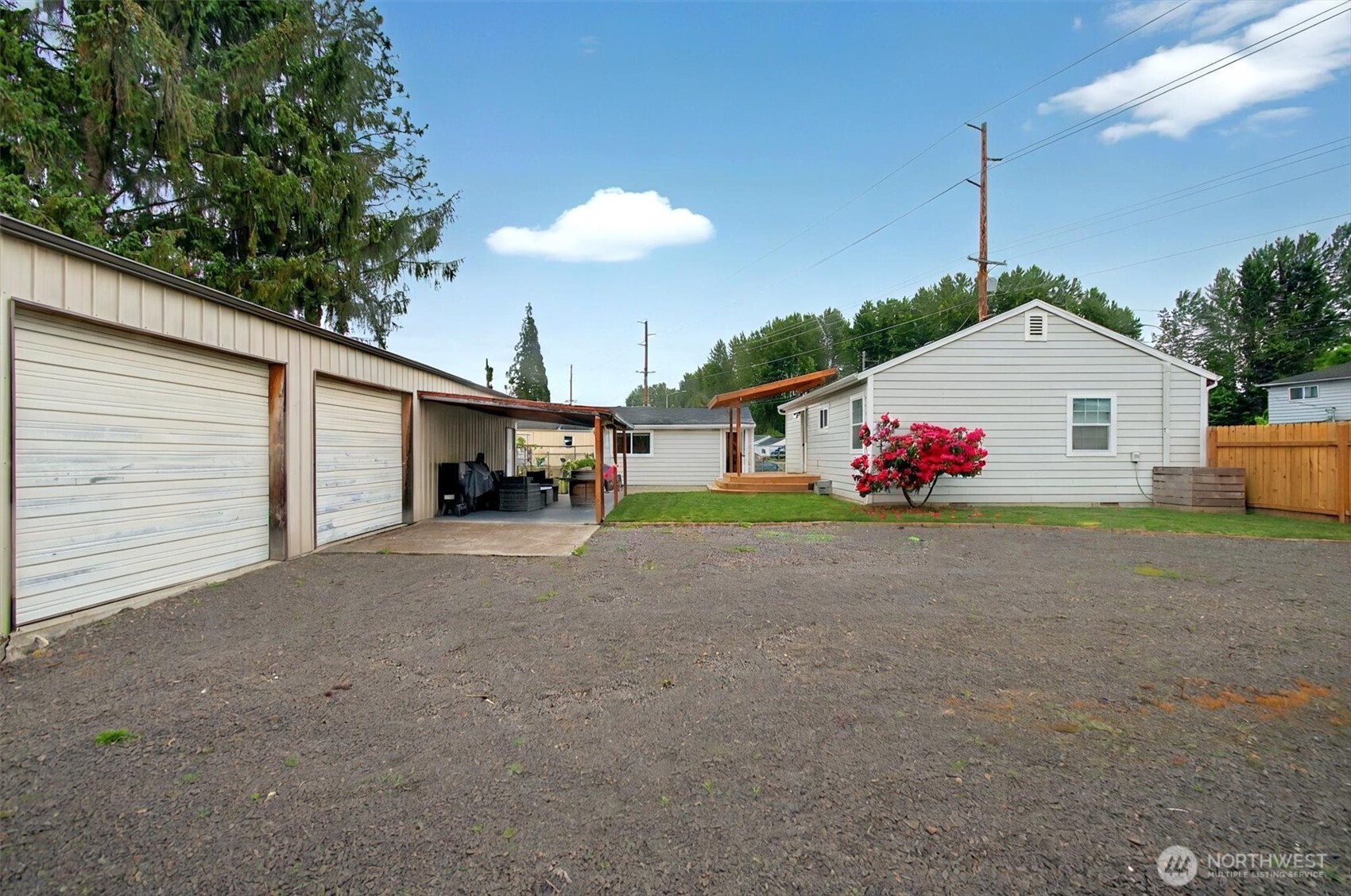 3330 Olive Way Longview, WA 98632 - Photo 2 of 32