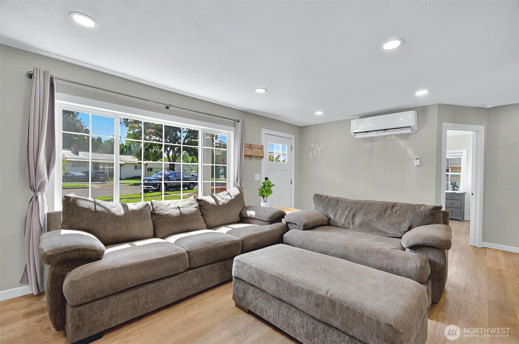 3330 Olive Way Longview, WA 98632 - Photo 7 of 32