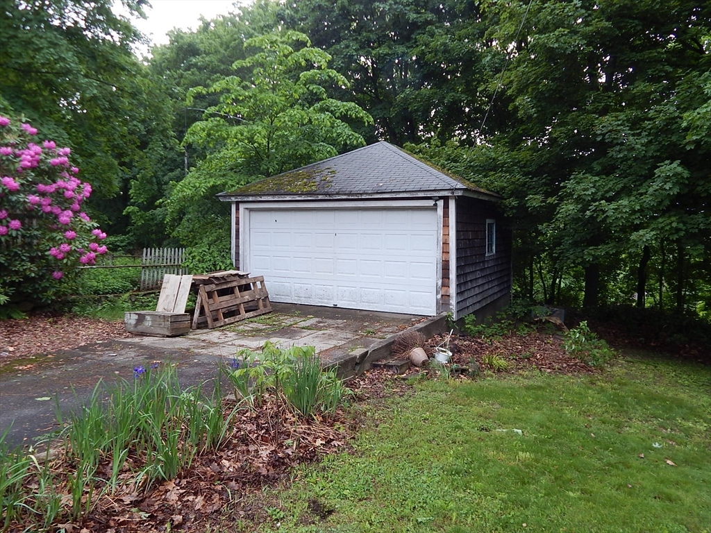 243 High Street Athol, MA 01331 - Photo 5 of 15