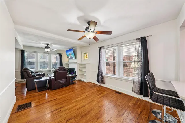 $369,900 | 5505 Milentz Avenue, St. Louis, MO 63109