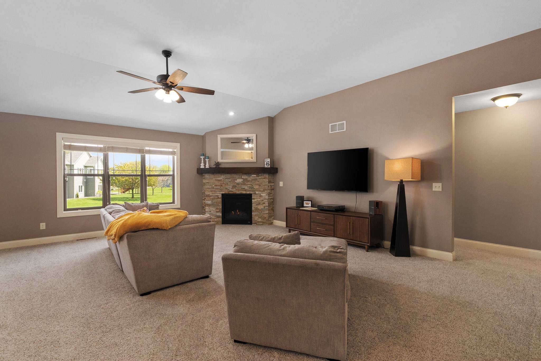 1411 Spahn Drive Waunakee, WI 53597 - Photo 5 of 36
