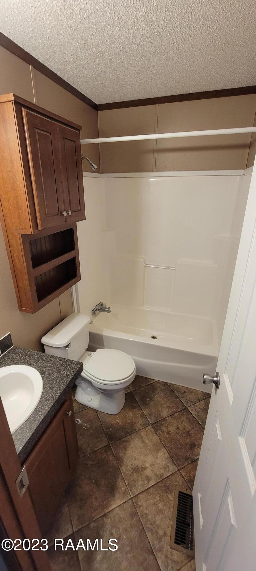 186 Martin Church Point Church Point, LA 70525 - Photo 7 of 10 20230416_154856
