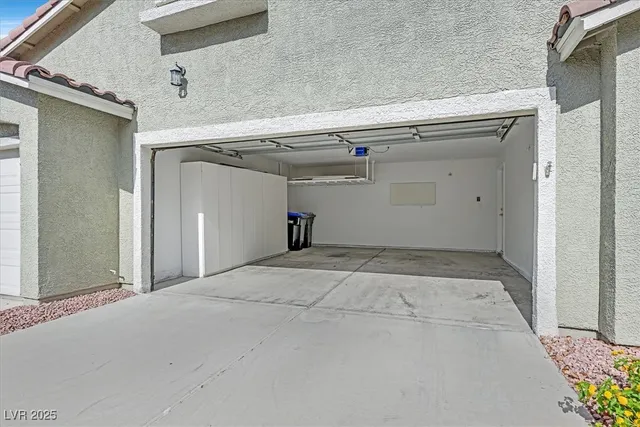$1,795 | 100 Painted Valley Street, Henderson, NV 89074