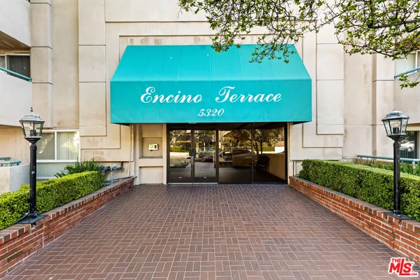$497,000 | 5320 Zelzah Avenue, Unit 214, Encino, CA 91316