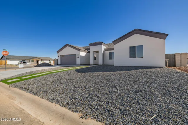 $399,999 | 14099 South Vera Cruz Road, Arizona City, AZ 85123