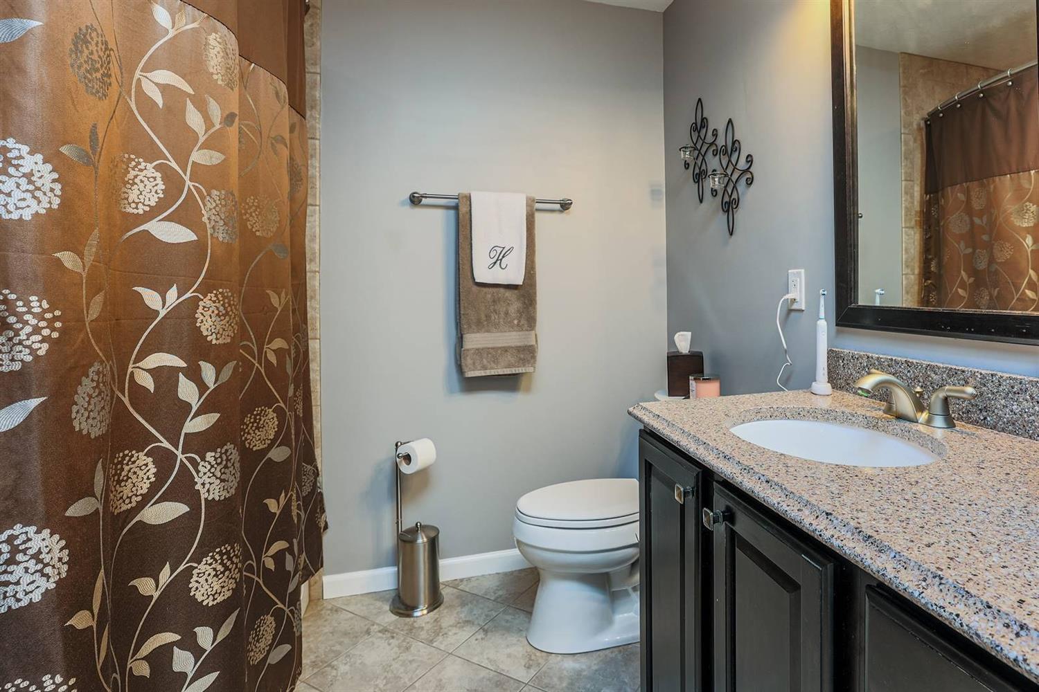 5525 Hearthside Court Riverside, OH 45424 - Photo 17 of 32