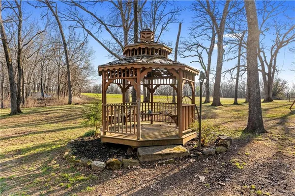 $815,000 | 23529 East Overland Road, Nevada, MO 64772