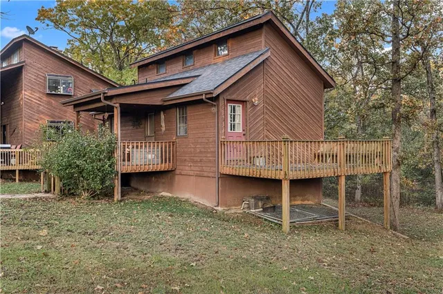 $875,000 | 23529 East Overland Road, Nevada, MO 64772