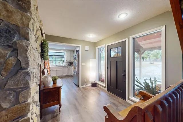 $875,000 | 23529 East Overland Road, Nevada, MO 64772