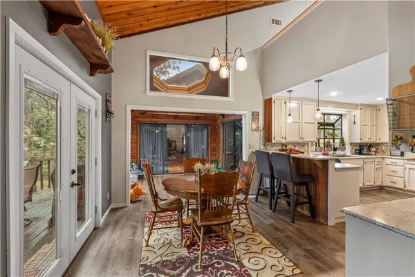 $815,000 | 23529 East Overland Road, Nevada, MO 64772