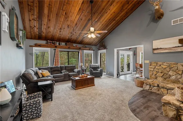 $875,000 | 23529 East Overland Road, Nevada, MO 64772