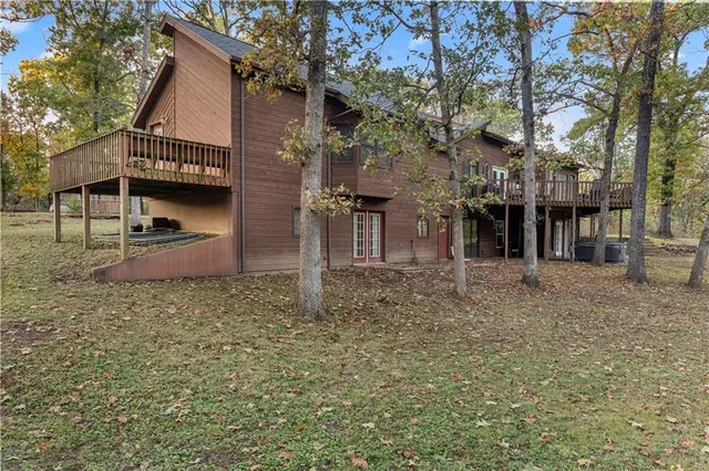 $875,000 | 23529 East Overland Road, Nevada, MO 64772