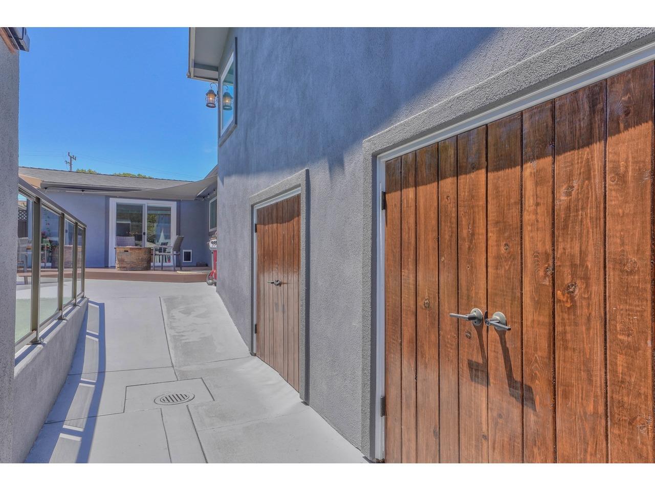 73 Melway Circle Monterey, CA 93940 - Photo 42 of 46 a view of a hallway with a furniture